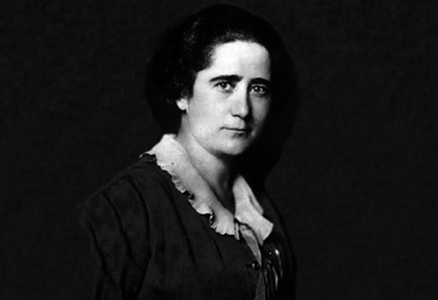 Retrato gráfico de Clara Campoamor
